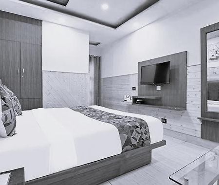 Fabhotel Rr Retreat דהראדון מראה חיצוני תמונה