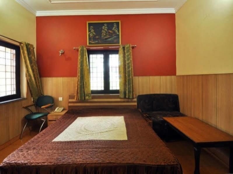 Fabhotel Rr Retreat דהראדון מראה חיצוני תמונה